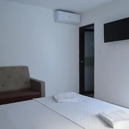 Hotel Sinan Pasa Pensión Costinesti